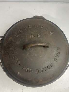 Griswold #9 Tire Top Dutch Oven. REPAIRED SEE PICS